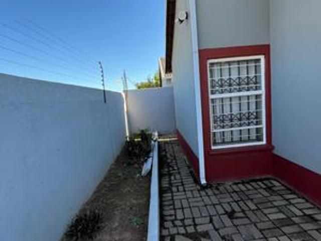 Townhouse for rent in Ekurhuleni, Gauteng