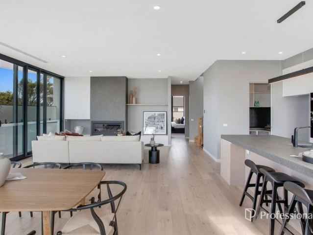 Townhouse for rent in Camerons Creek, Victoria
