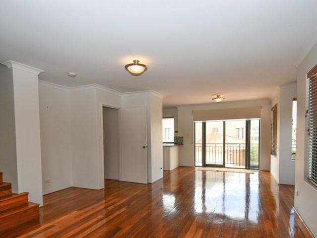 Townhouse for rent in Parklands, Western Australia