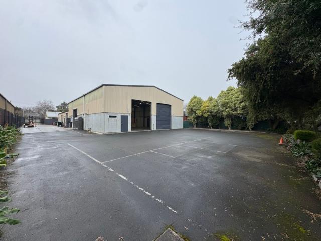 Warehouse for rent in Kilsyth, Melbourne