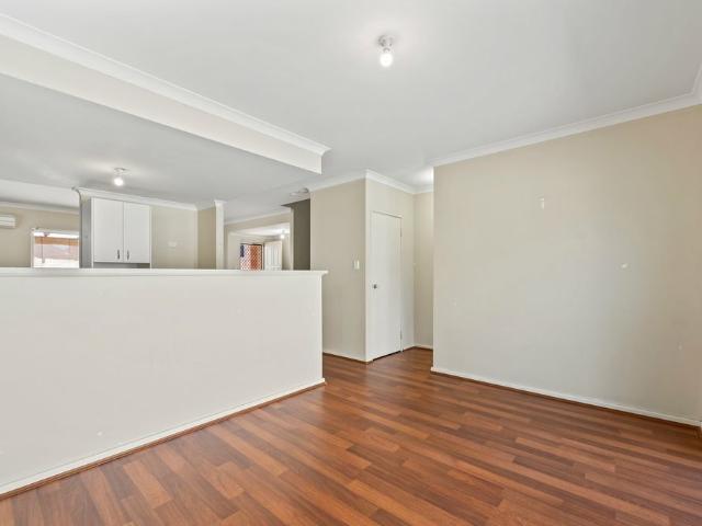 Townhouse for rent in Belmont, City of Belmont