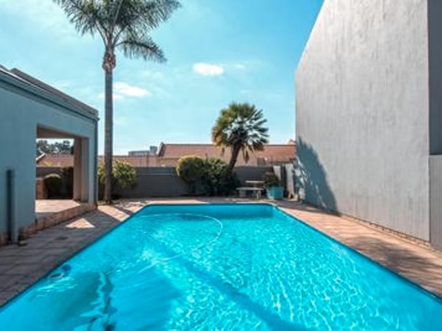 Townhouse for sale in Ekurhuleni, Gauteng