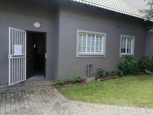 Townhouse for sale in Vosloorus, Gauteng