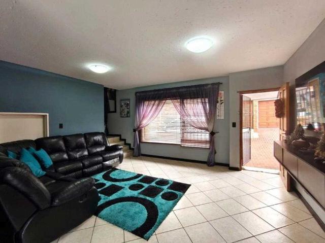Townhouse for sale in Ekurhuleni, Gauteng