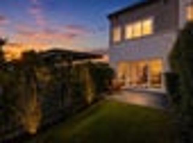 Apartment for sale in Heathcote, Canterbury