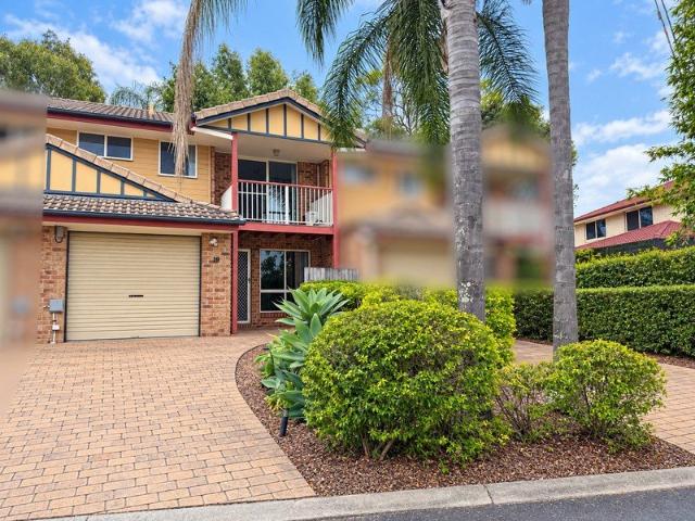 Townhouse for sale in Toombul, Queensland