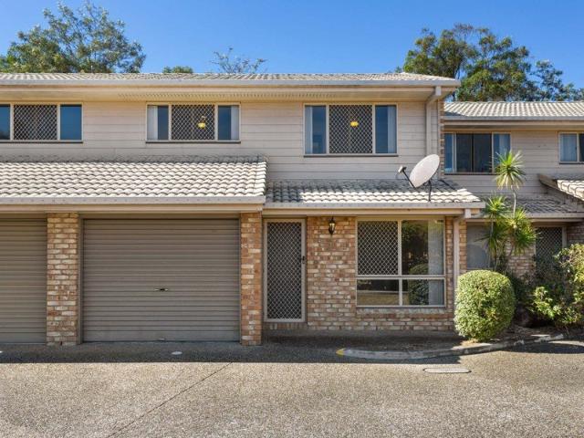 Townhouse for rent in Shailer Park, Greater Brisbane