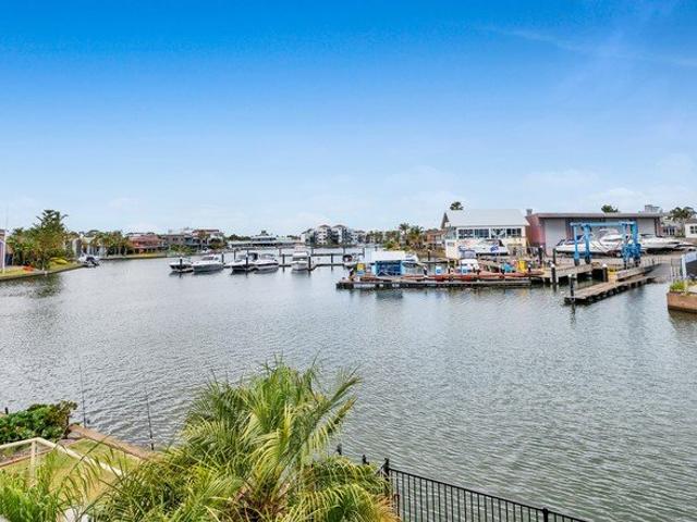 Townhouse for sale in Camerons Creek, Victoria