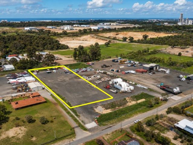 Warehouse for rent in Wattleup, Western Australia