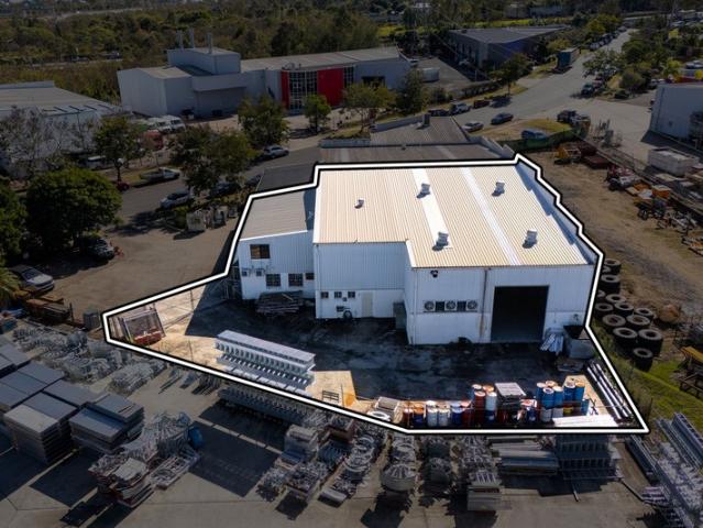 Warehouse for rent in Toombul, Queensland
