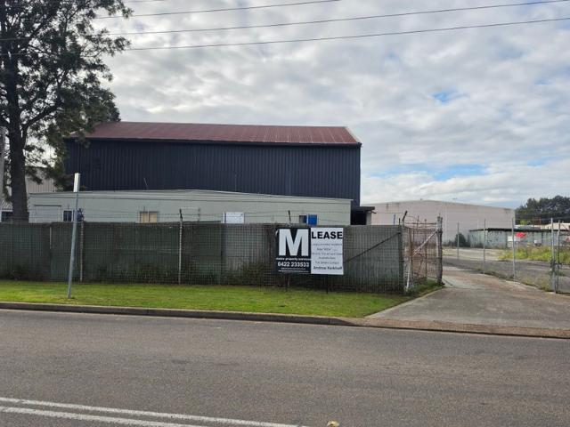 Warehouse for rent in Boolaroo, Newcastle-Maitland