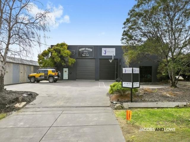 Warehouse for sale in Mornington Industrial Estate, Melbourne