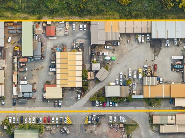 Warehouse for sale in Wollongong West, New South Wales