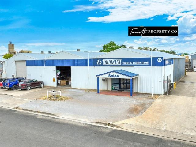 Warehouse for sale in Piallamore, New South Wales