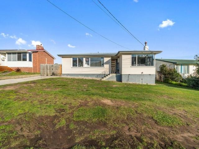 House for sale in Risdon Vale