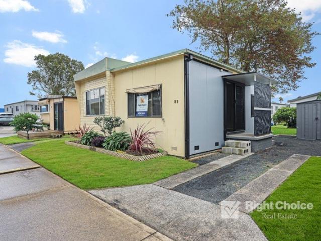 Villa for sale in Wollongong West, New South Wales