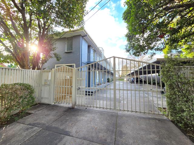 Apartment for rent in Ormond, Melbourne