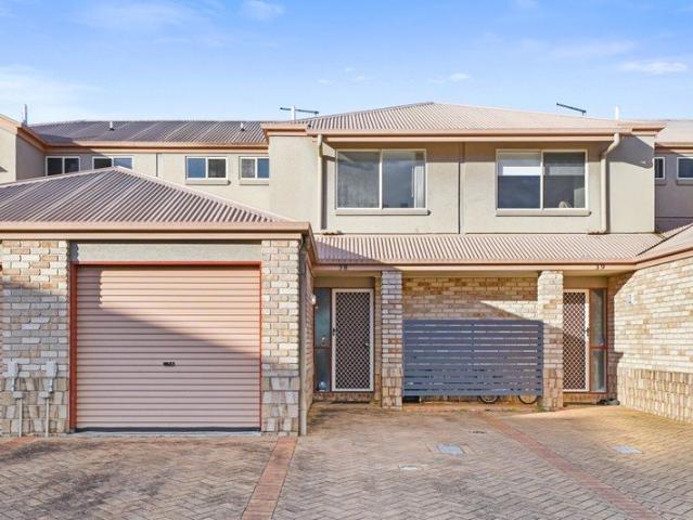 Townhouse for sale in Toombul, Queensland