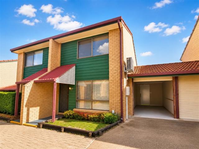 Townhouse for sale in Toombul, Queensland