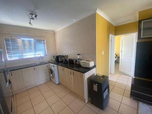 Townhouse for sale in Vosloorus, Gauteng