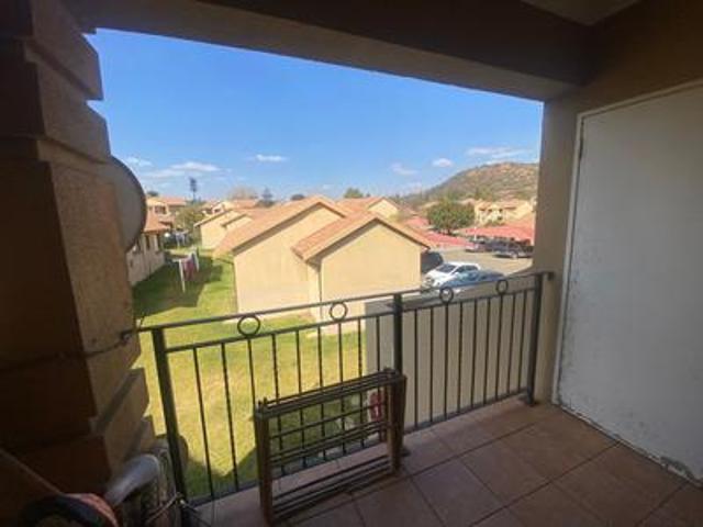 Townhouse for sale in Vosloorus, Gauteng