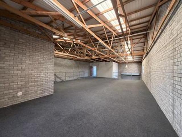 Commercial for rent in Port Elizabeth, Eastern Cape