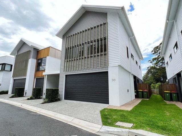 Townhouse for rent in Fernbrook, Queensland