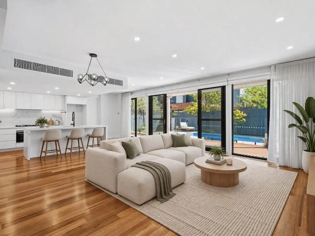 Townhouse for rent in Camberwell, Melbourne