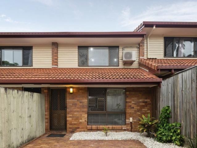 Townhouse for sale in Toombul, Queensland