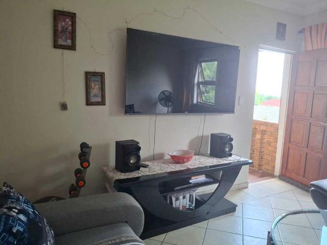 Townhouse for sale in Vosloorus, Gauteng