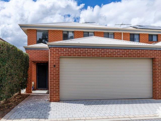 Townhouse for sale in Rivervale, City of Belmont