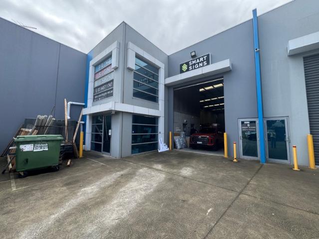 Warehouse for rent in Broadmeadows, Melbourne