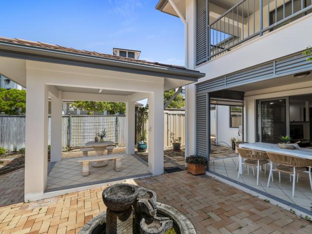 Duplex for sale in Kings Creek, Queensland