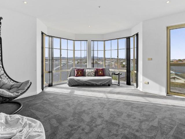 Apartment for sale in Moonah, Tasmania