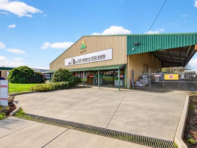Warehouse for sale in Warragul, Shire of Baw Baw