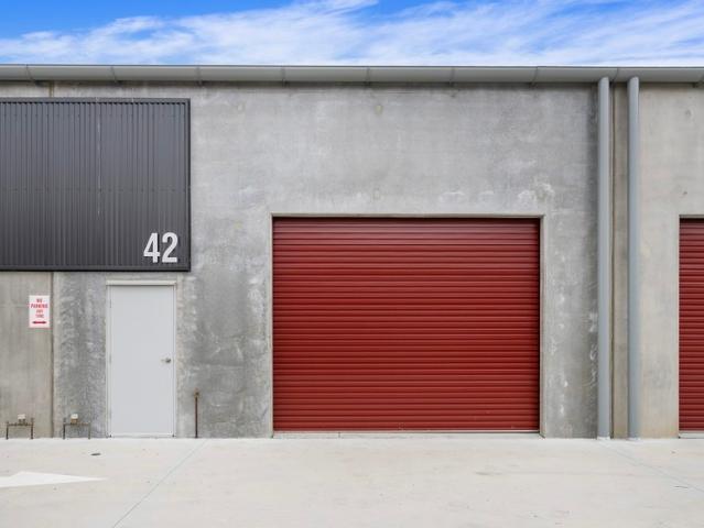 Warehouse for rent in Wollongong West, New South Wales