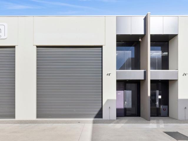 Warehouse for rent in Drysdale, Victoria