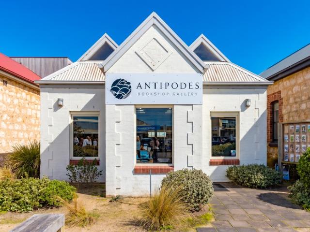 Retail for rent in Camerons Creek, Victoria