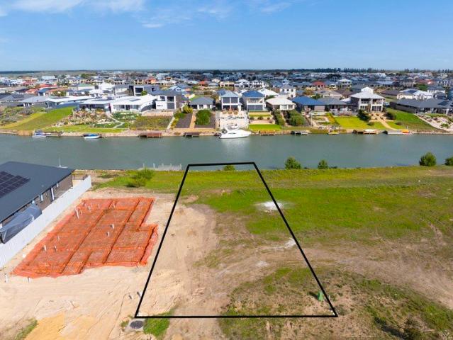 Land for sale in Hindmarsh Island, South Australia