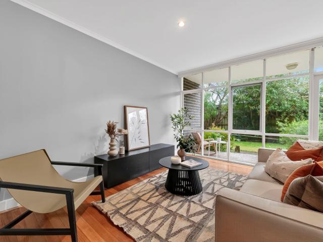 Townhouse for sale in Frankston