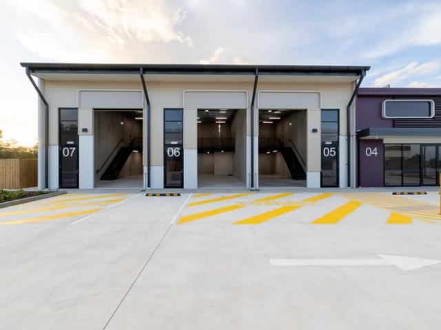 Warehouse for rent in Toombul, Queensland