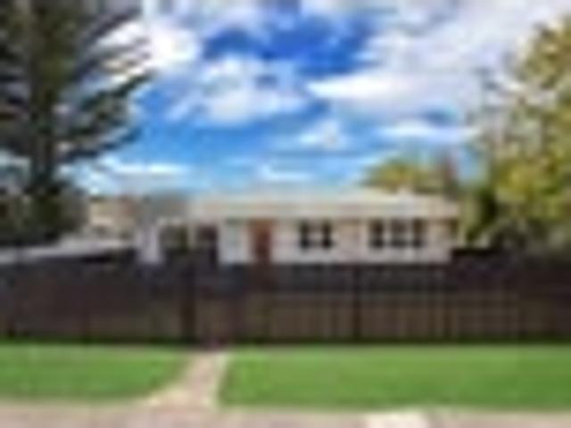 House for sale in Papakura