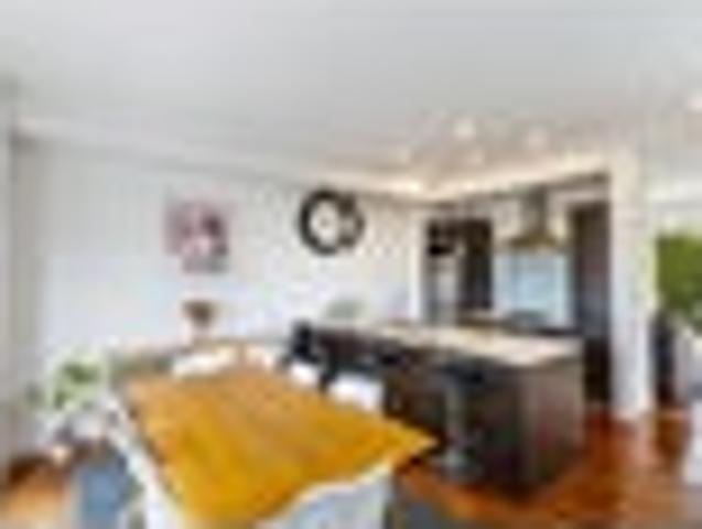 House for sale in Paremoremo