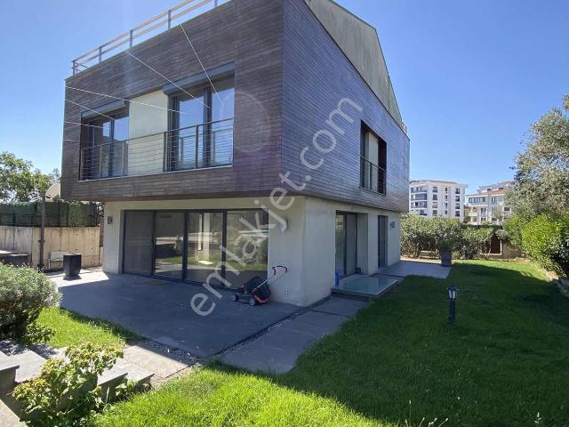 Tuzla, İstanbul içerisinde kiralık Villa
