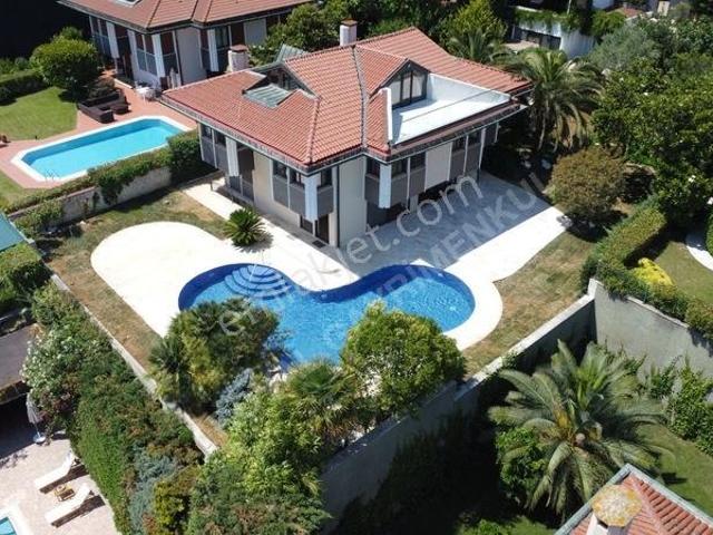 Çayırbaşı Mahallesi, Sarıyer içerisinde satılık Villa