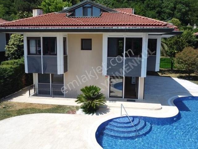 Sariyer, İstanbul içerisinde satılık Villa