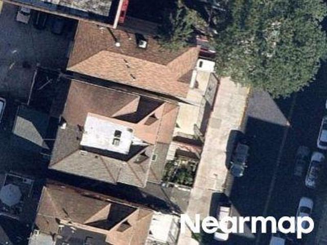Property for sale in The Bronx, Arverne