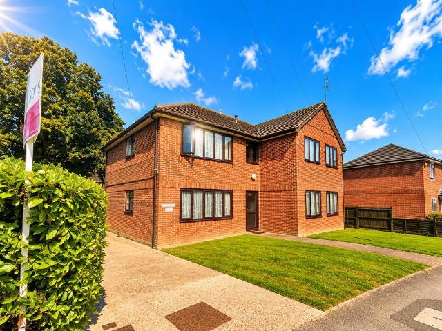 Apartment for rent in Helford, Hampshire