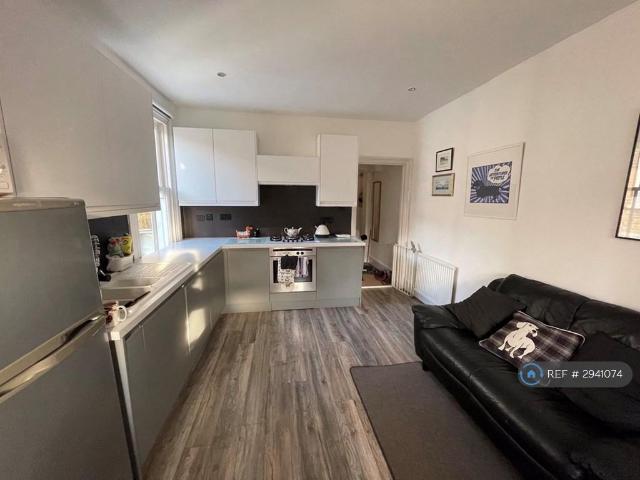 House for rent in West Kensington, Greater London