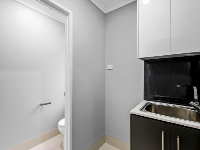 Apartment for sale in Kearneys Spring, Queensland